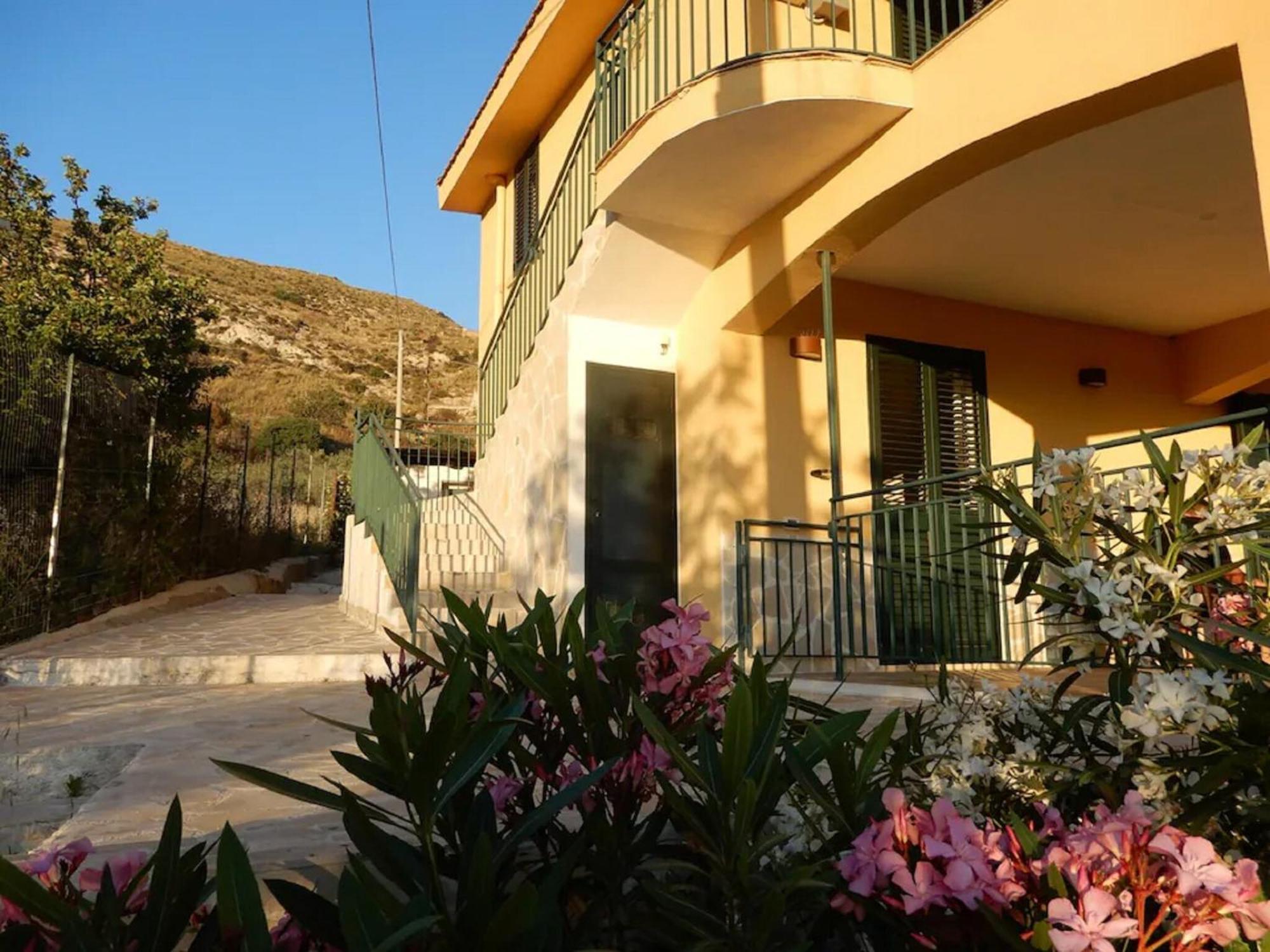 Ravishing Villa In Realmonte With Private Swimming Pool מראה חיצוני תמונה